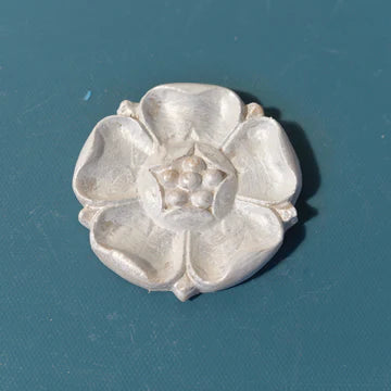 Poppy Rosette - R9