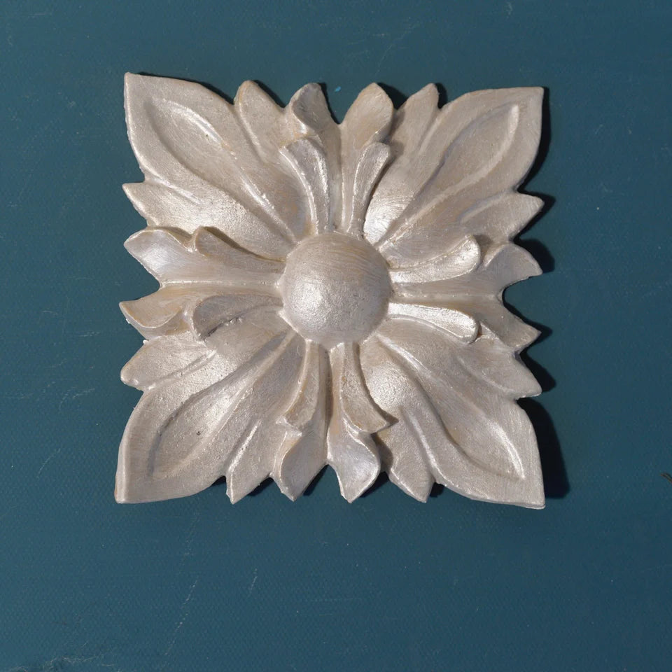 Square Sunburst, Rosette - R111