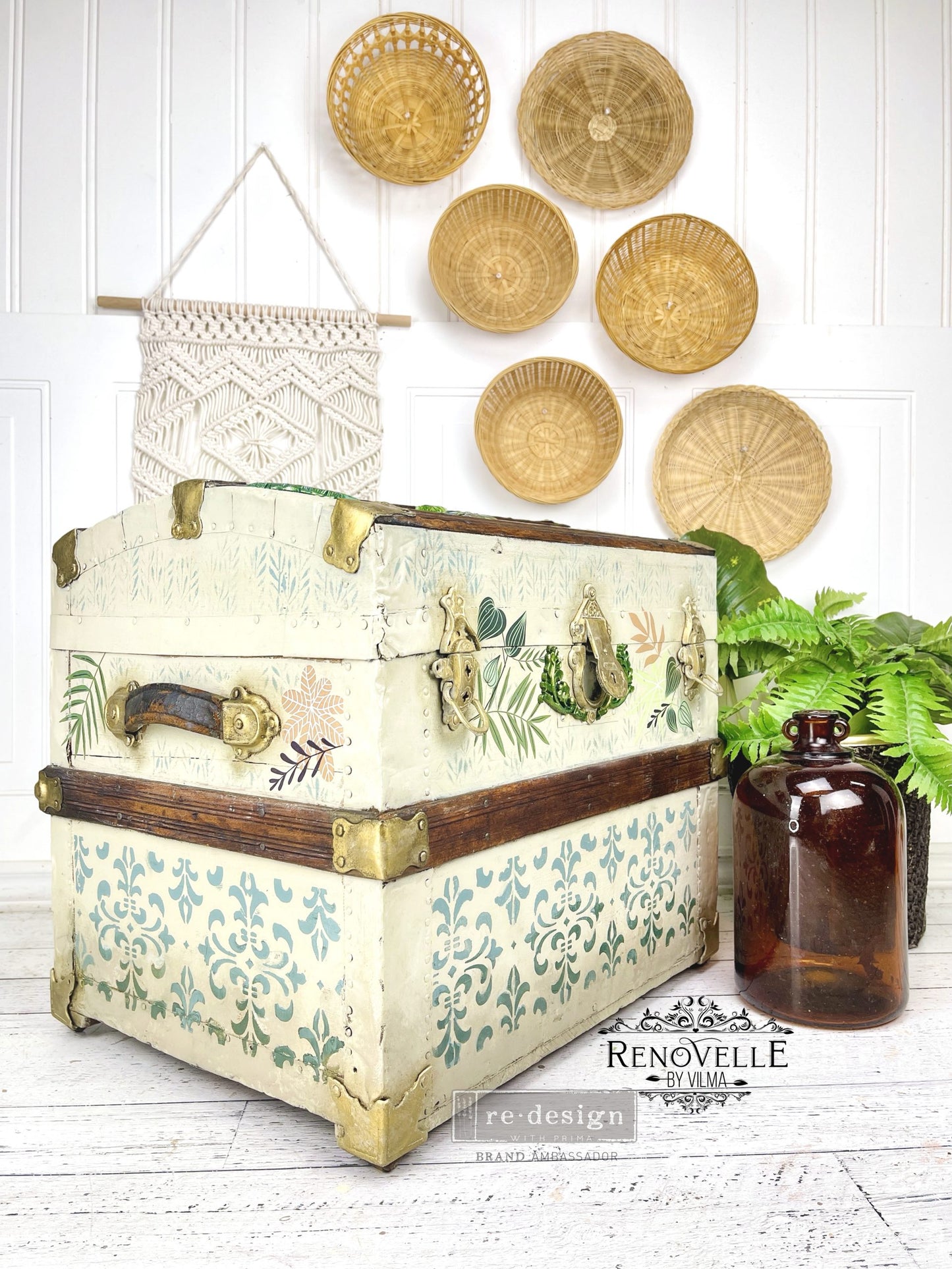 Stick & Style Stencil - MODERN DAMASK. 1 roll, 3 yards