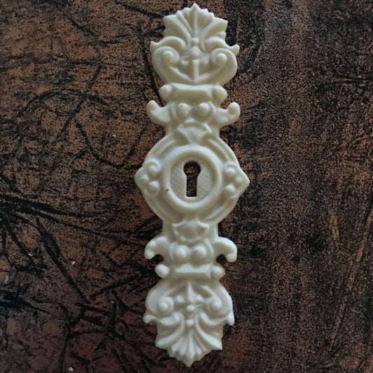 Escutcheon, Large - E3