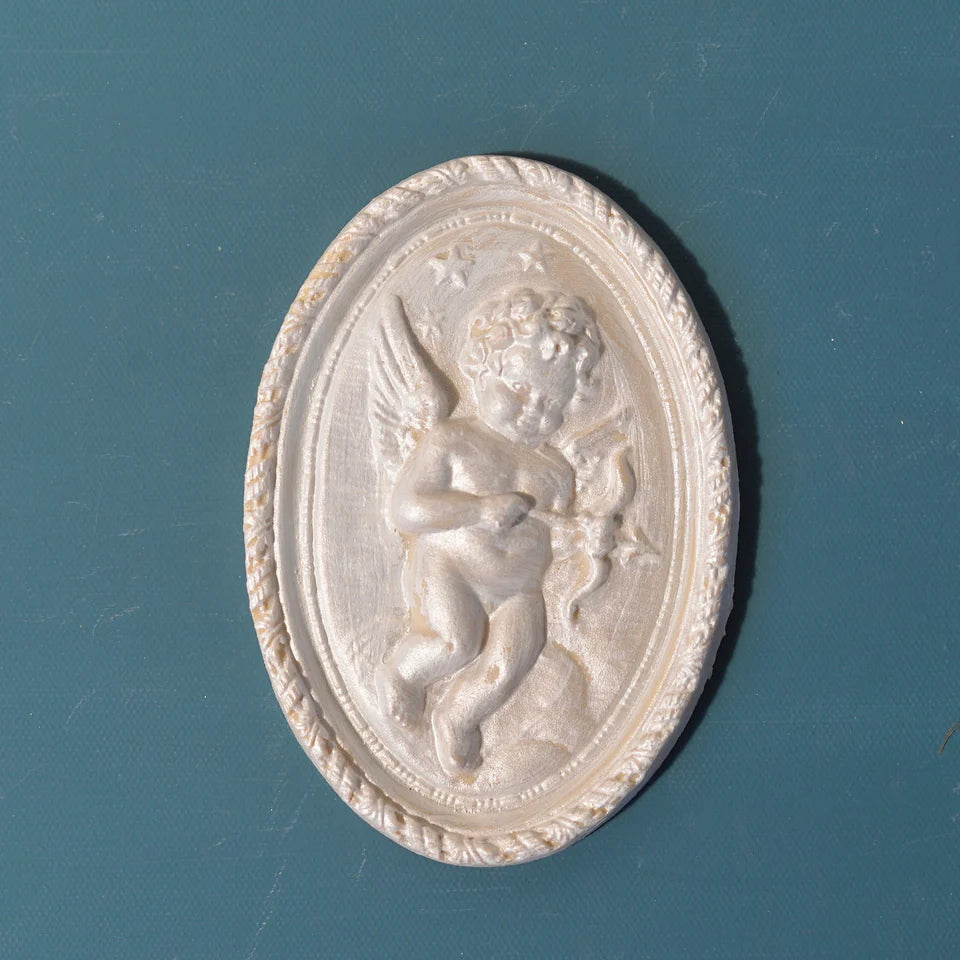 Oval Cherub, Rosette - R5