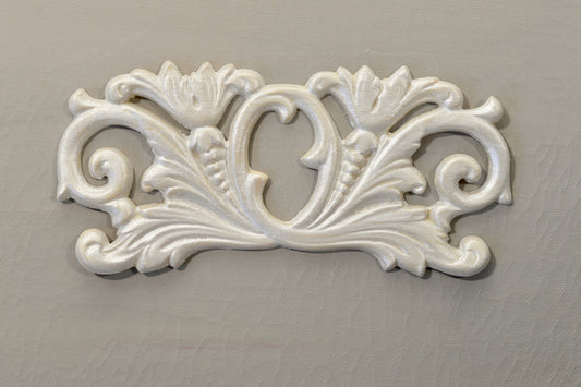 P17 Neoclassical Floral Scroll